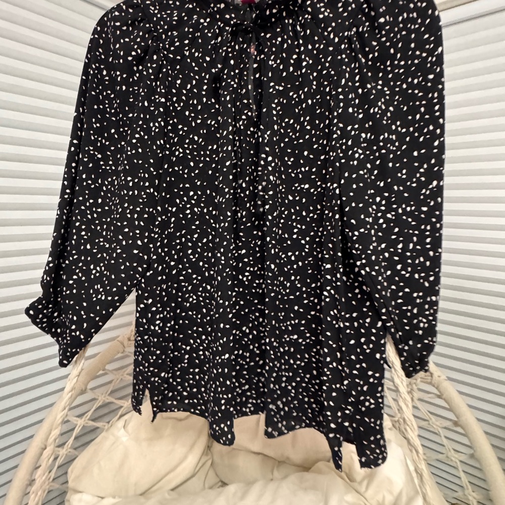 Vince Camuto Black and White Polka Dot Women's Top